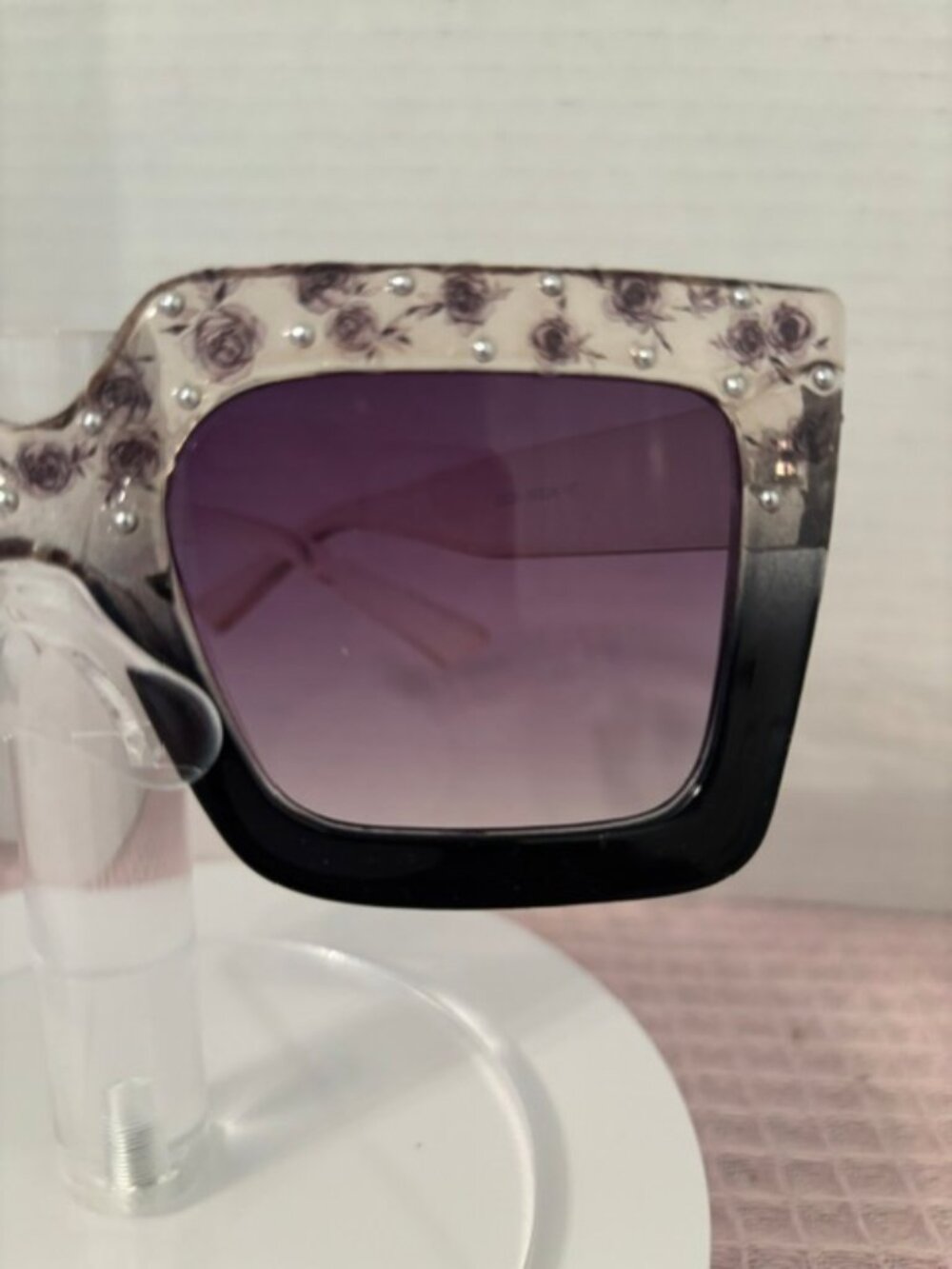 Original One-of-a-Kind Sunglasses - Picture 2 of 3